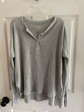 Offline Aerie Gray Waffle Knit Henley Button Up XS Like New